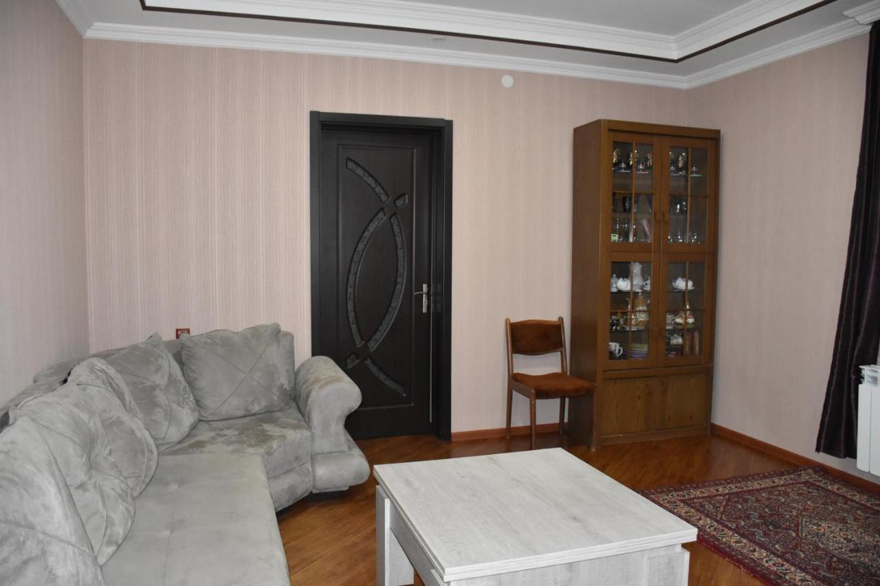 Guest House Ana Borjomi ภายนอก รูปภาพ